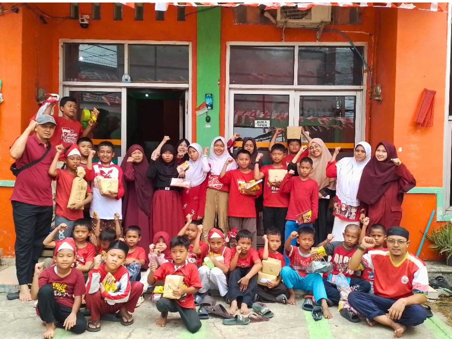 Domyadhu Lubang Buaya Hidupkan Semangat 17 Agustus Bersama 30 Anak Asuh