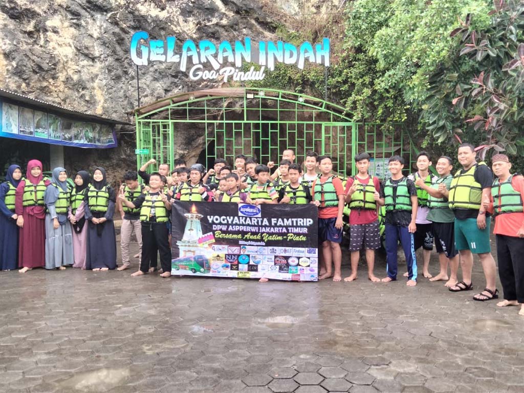 Liburan Bersama Anak Yatim