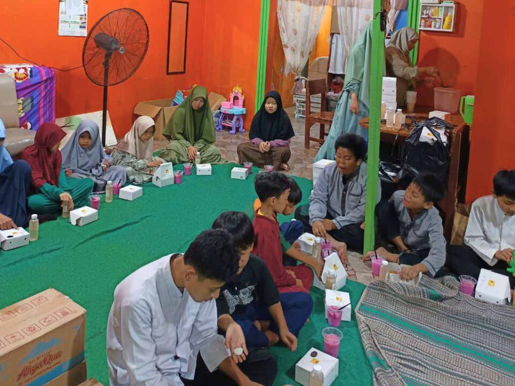 Tour dan Buka Bersama: BUFA Travel Tour Berbagi Kebahagiaan dengan Anak Yatim & Dhuafa