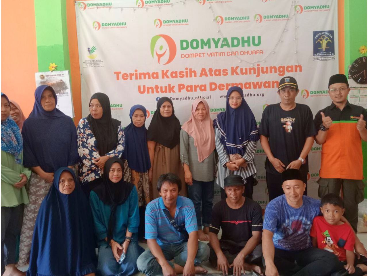 Dompet Yatim dan Dhuafa Salurkan Santunan Yatim & Dhuafa di Asrama Lubang Buaya